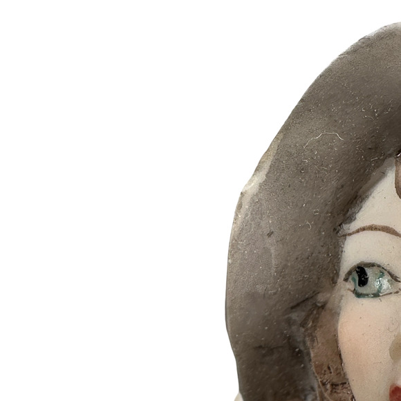 Vintage Pucci Stylish Lady Figurine 9.5" Wood Base Collectible Elegant Sculpture - Picture 9 of 9